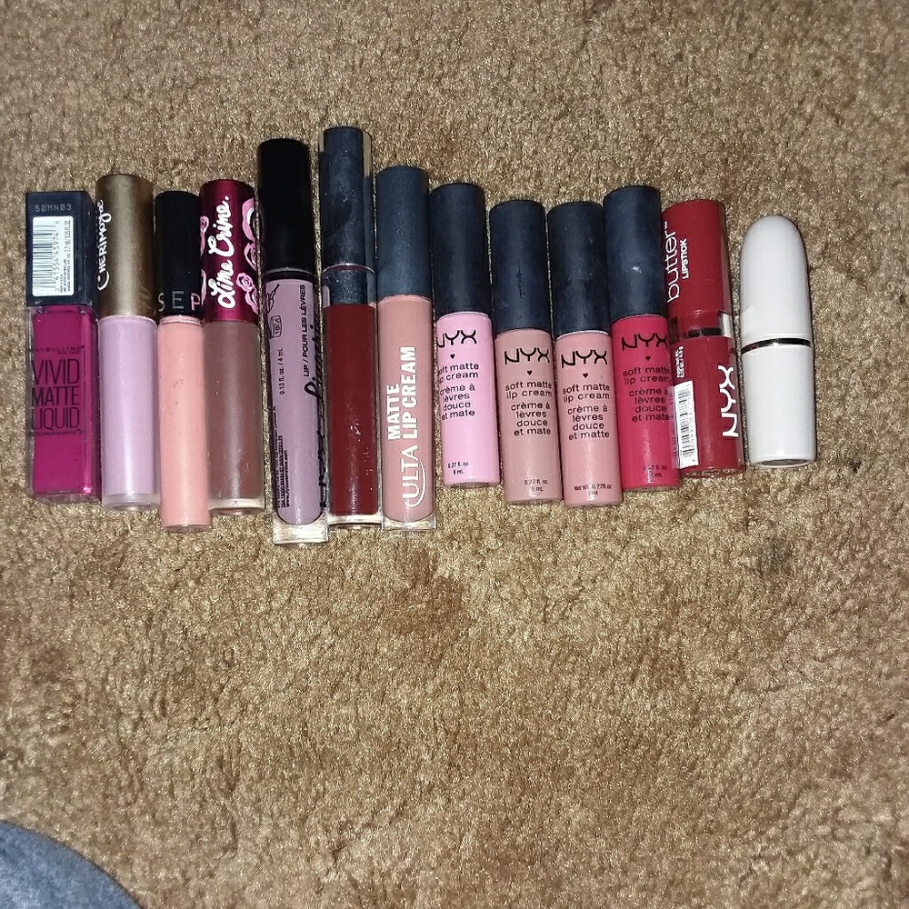 Matt lip creams, lipsticks.